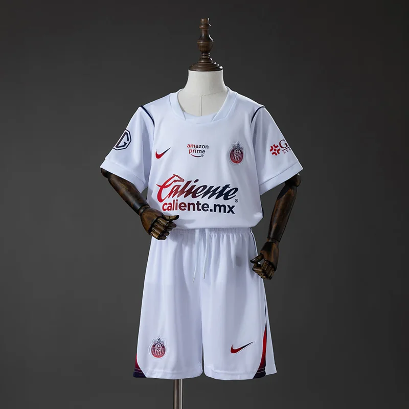 Chivas 26/27 visitante conjunto infantil — 1