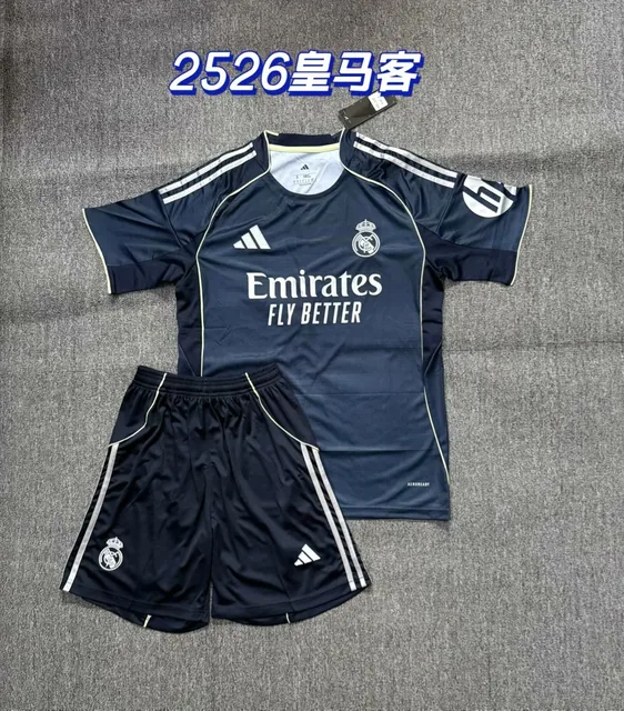 Real Madrid 25/26 Away Adult Football Kit — 1